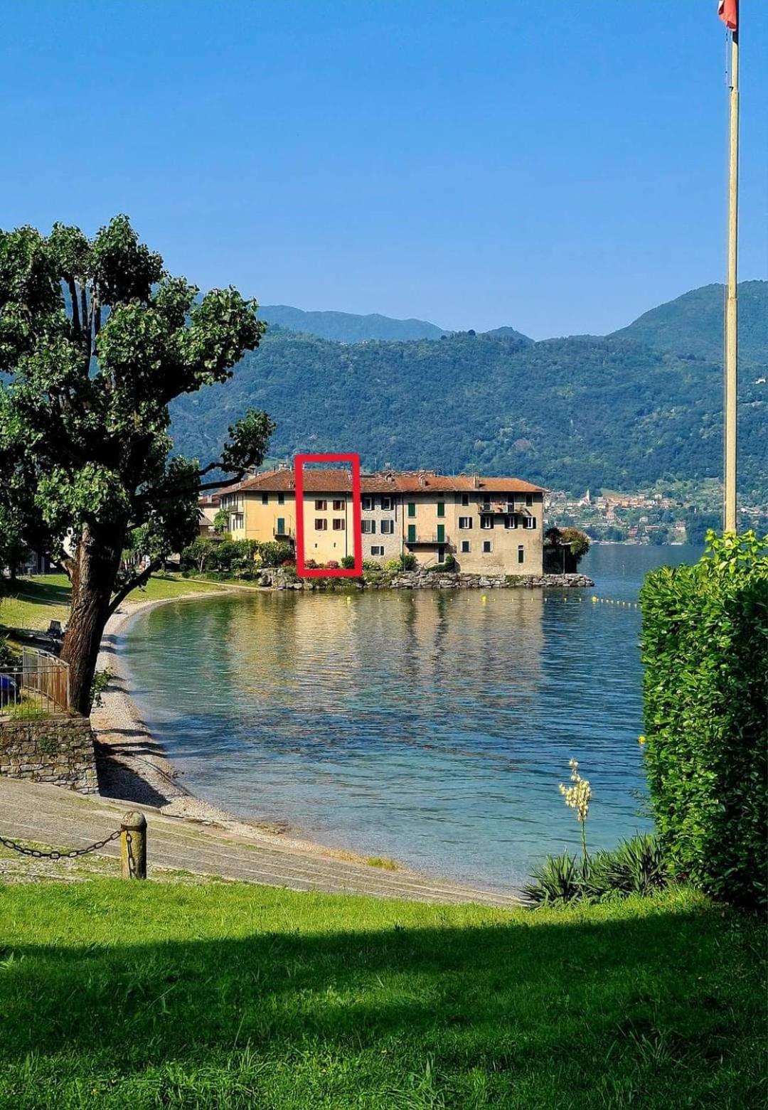 Riva Bianca Castle Holiday Home Льерна Экстерьер фото