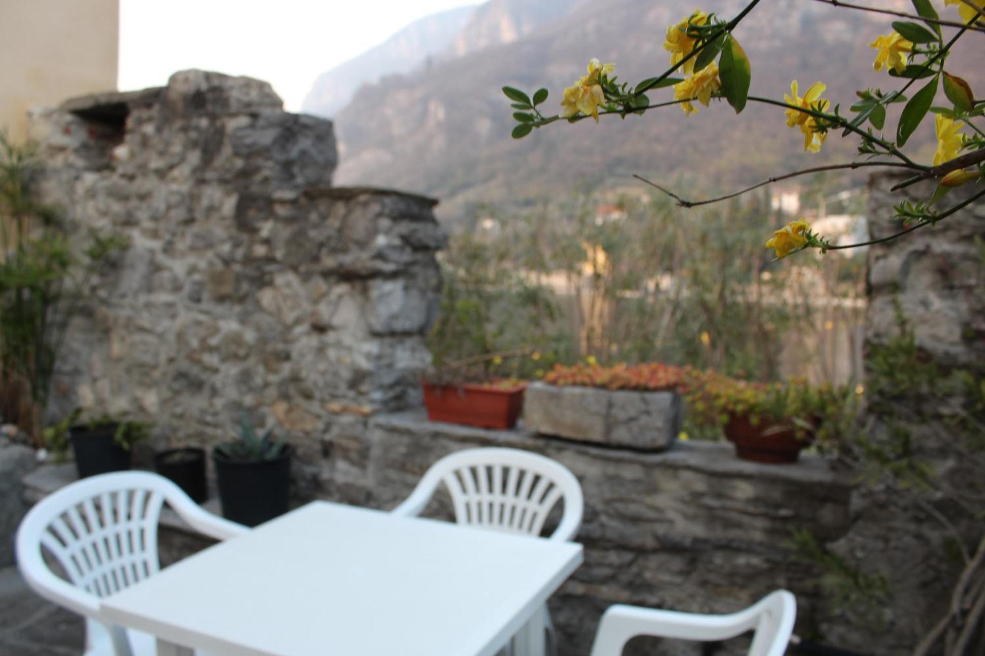 Riva Bianca Castle Holiday Home Льерна Экстерьер фото